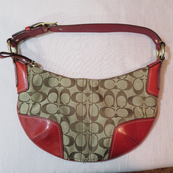 Coach Handbags - Coach Hobo shoulder bag